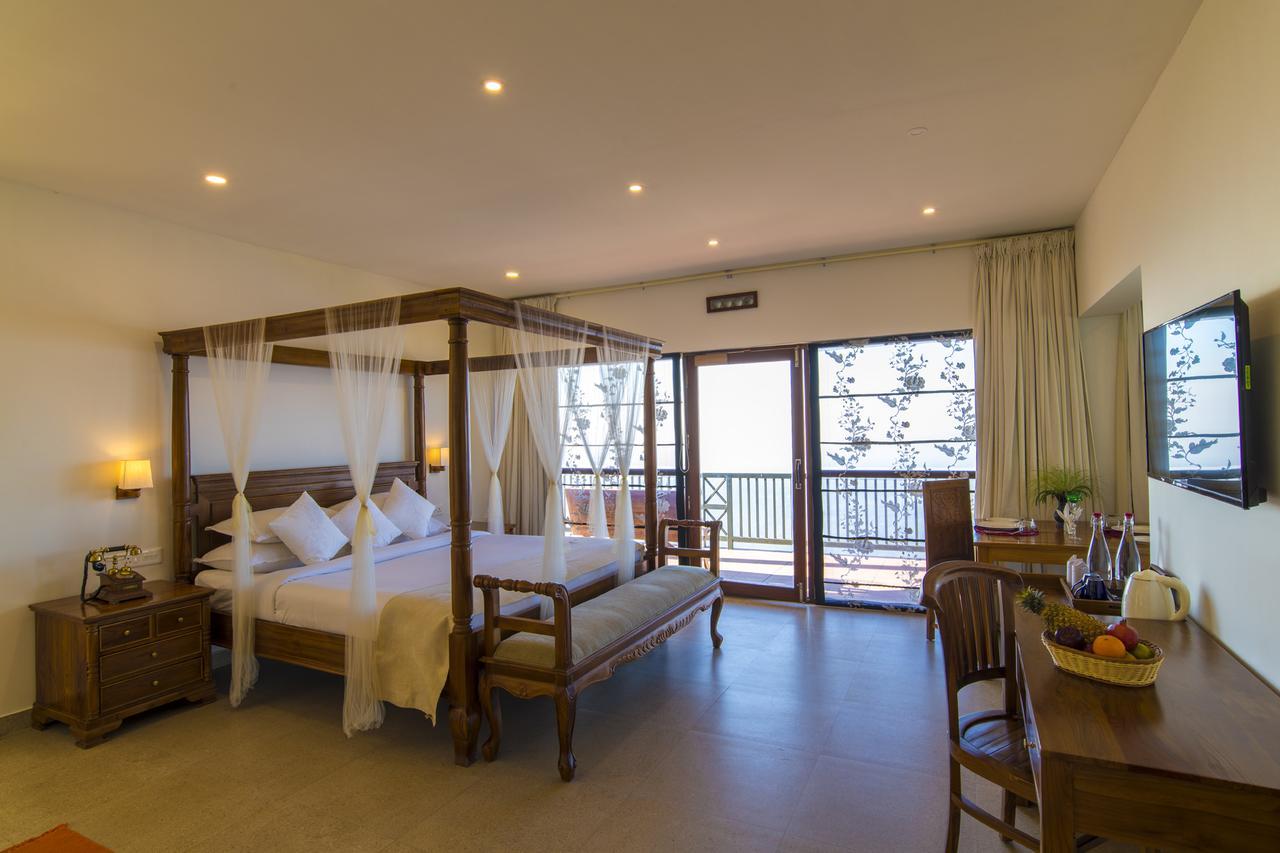 Olive Golden Ridge Resort Chinnakanal Eksteriør billede