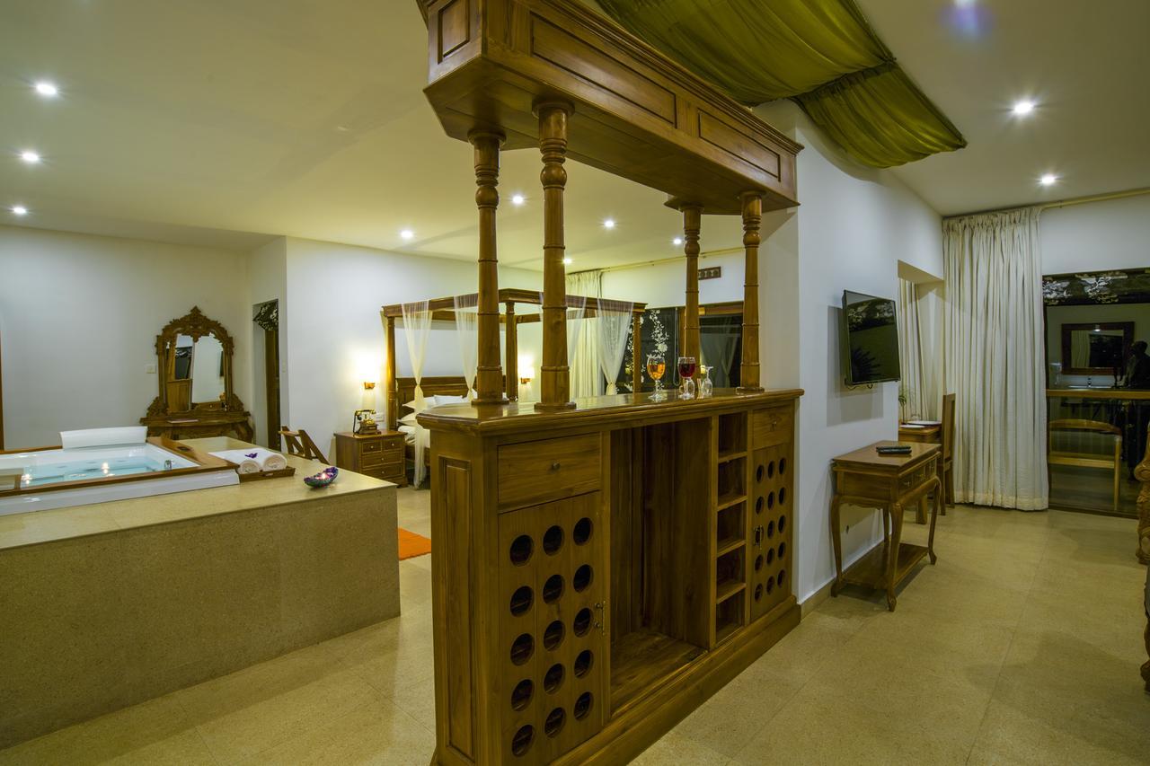 Olive Golden Ridge Resort Chinnakanal Eksteriør billede