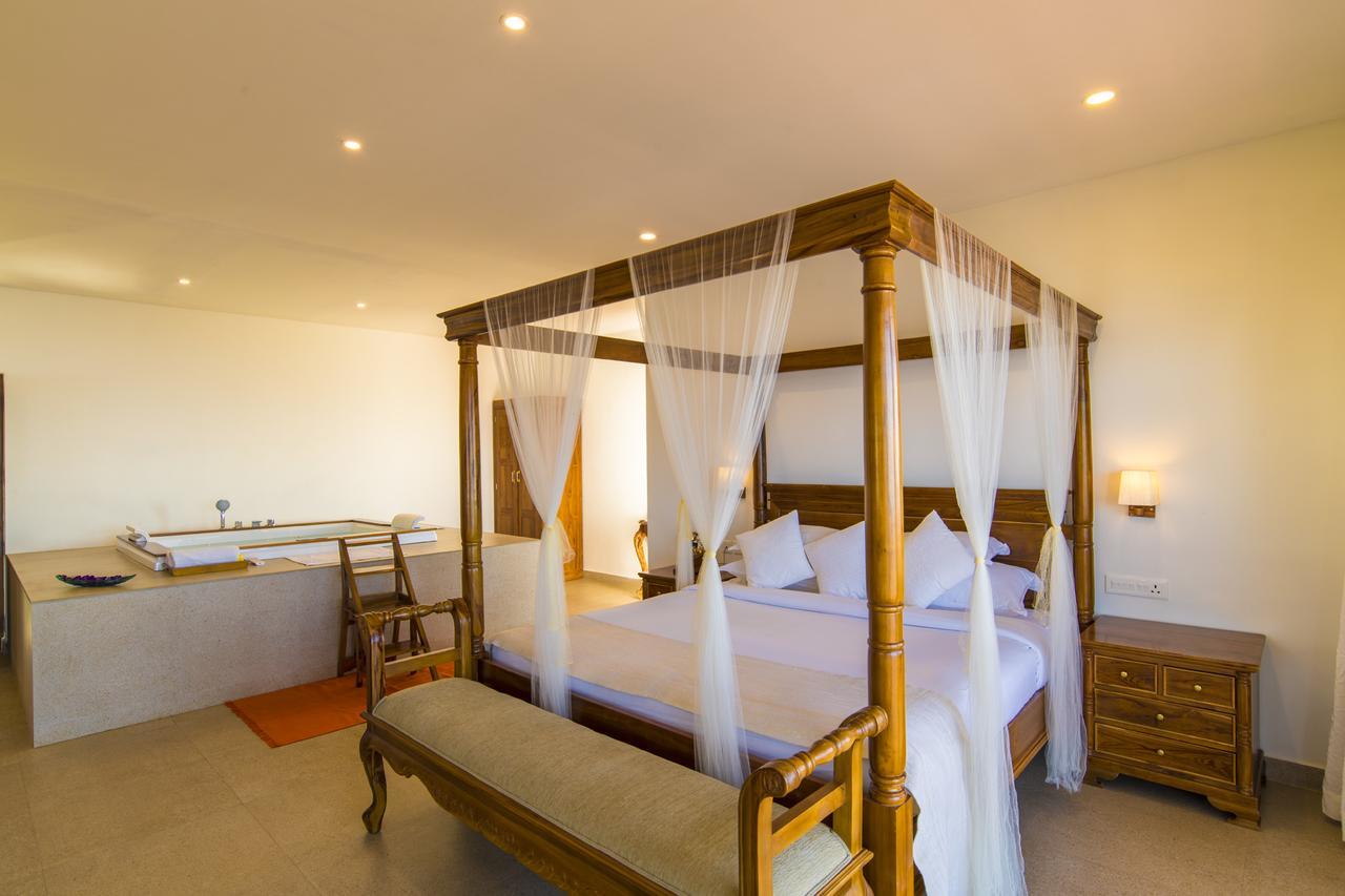 Olive Golden Ridge Resort Chinnakanal Eksteriør billede
