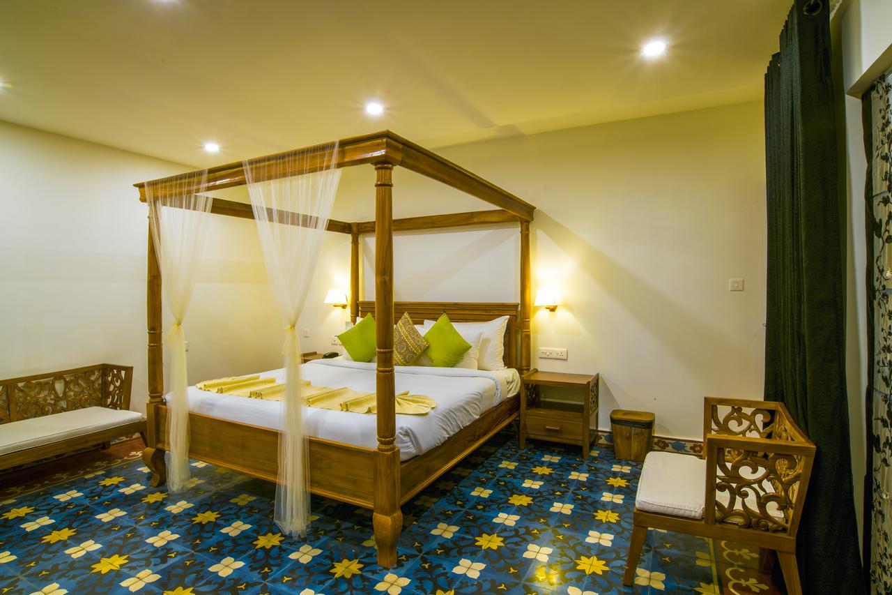 Olive Golden Ridge Resort Chinnakanal Eksteriør billede
